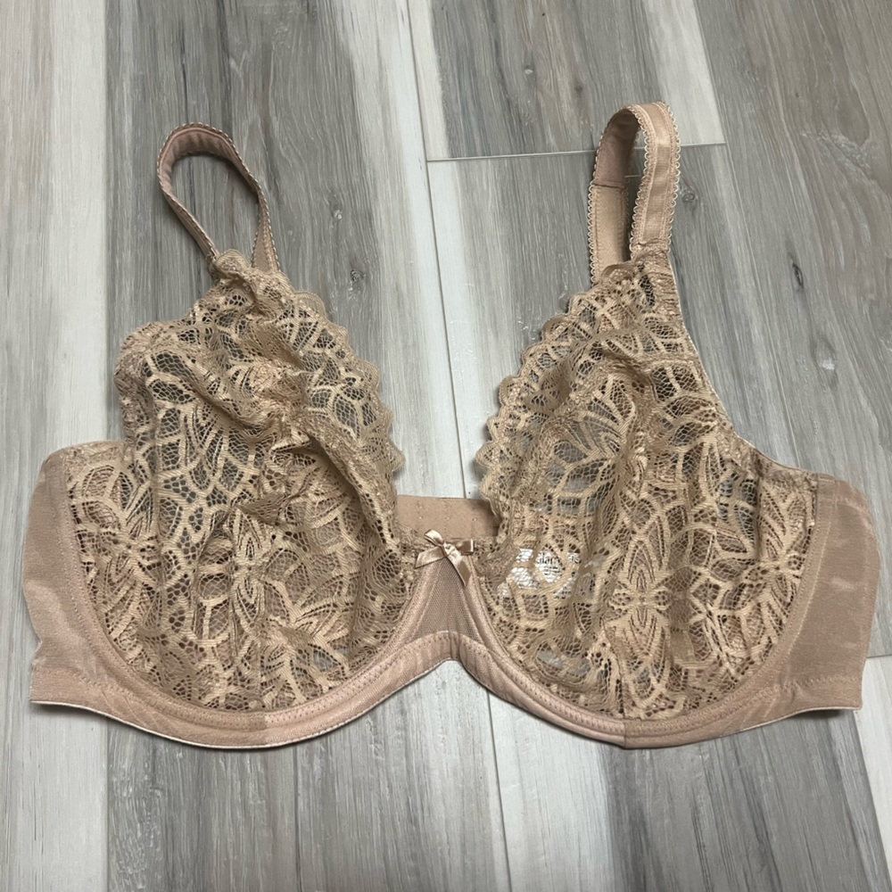 Lace front bra
